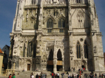 Regensburger Dom - Regensburg Cathedral Front 1